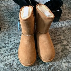 Ozalia sheepskin boots